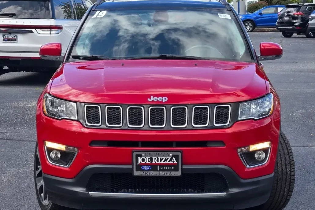 2019 Jeep Compass Limited photo 1