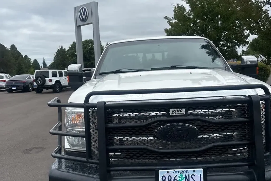 2016 Ford F-350 photo 1