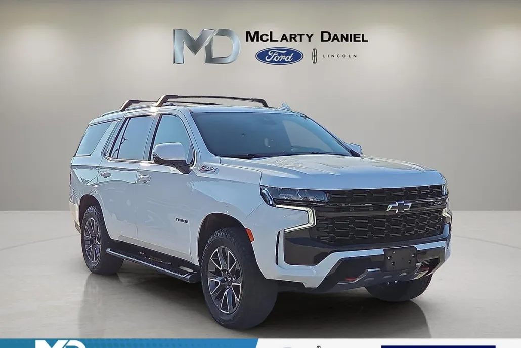 2024 Chevrolet Tahoe Z71 photo 1