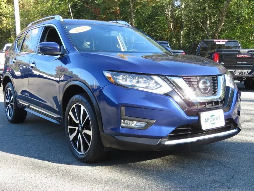 2019 Nissan Rogue SL photo 1