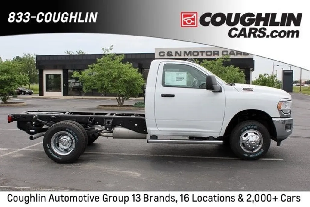 2024 Ram 3500 Tradesman photo 1