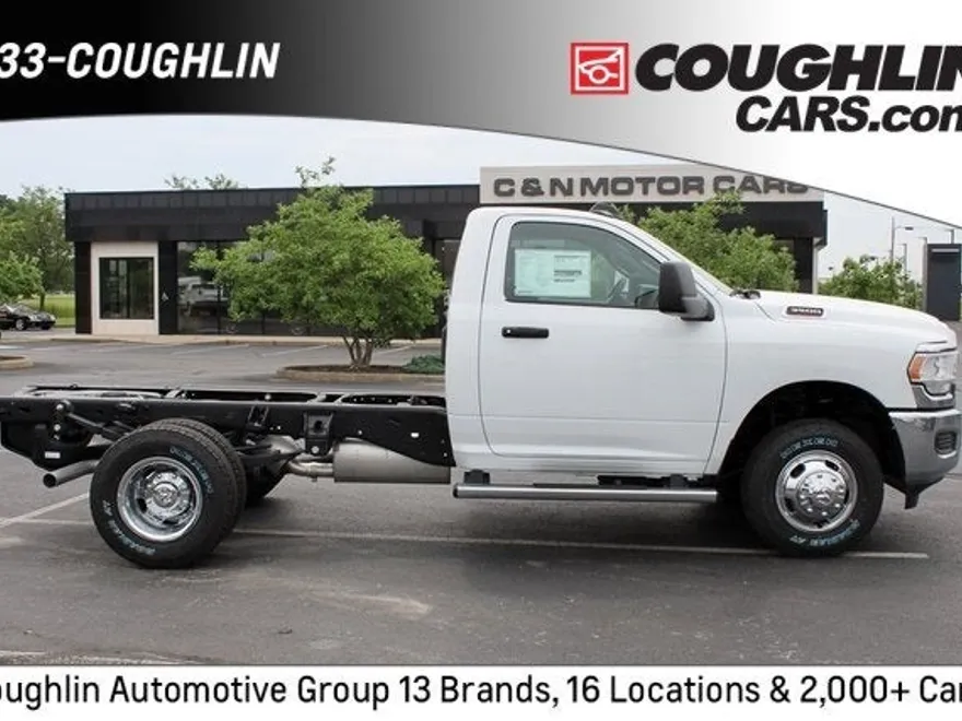 2024 Ram 3500 Tradesman photo 1