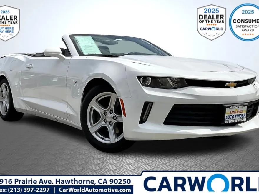 2018 Chevrolet Camaro 1LT photo 1