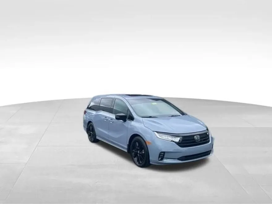 2023 Honda Odyssey Sport photo 1