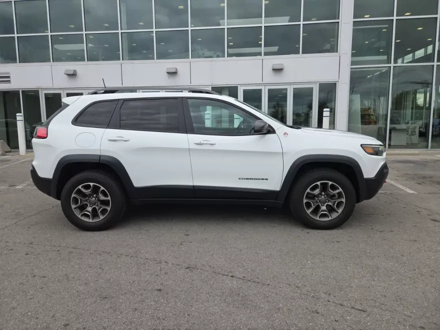 2021 Jeep Cherokee Trailhawk photo 1