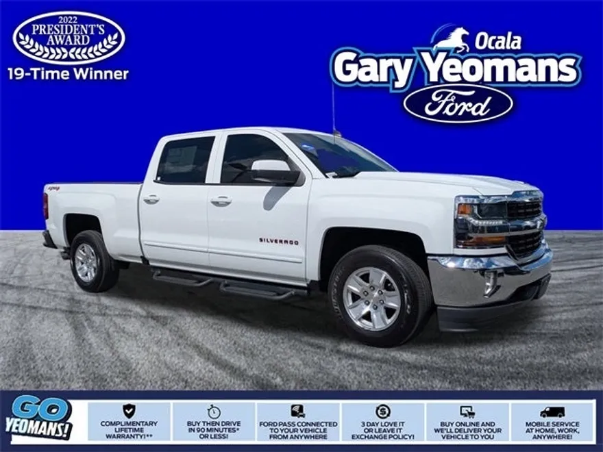 2017 Chevrolet Silverado 1500 LT photo 1