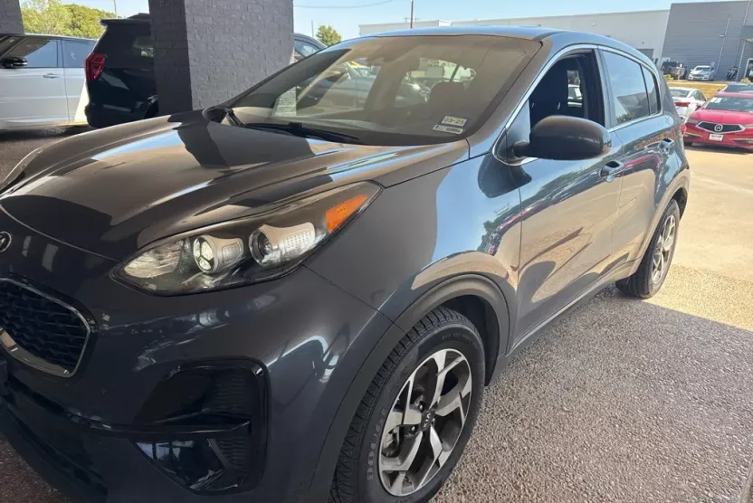 2020 Kia Sportage LX photo 1