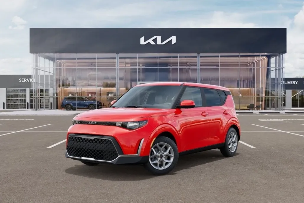 2025 Kia Soul LX photo 1