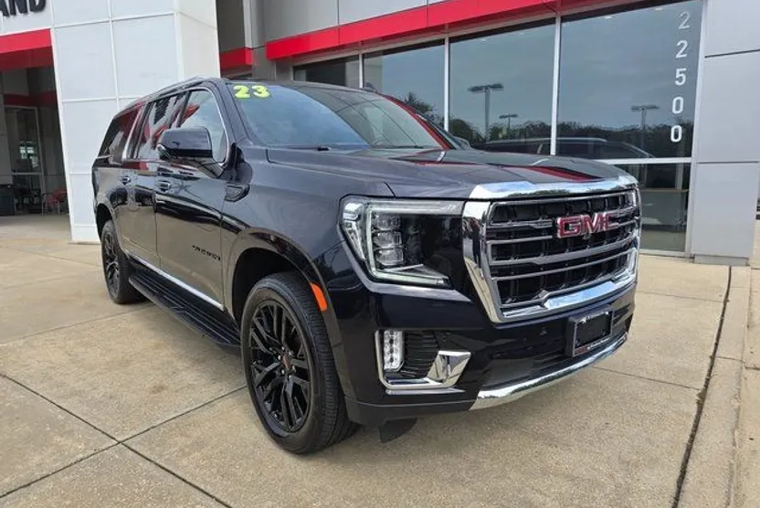 2023 Gmc Yukon XL SLT photo 1