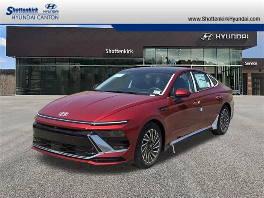 2025 Hyundai Sonata Hybrid Limited photo 1