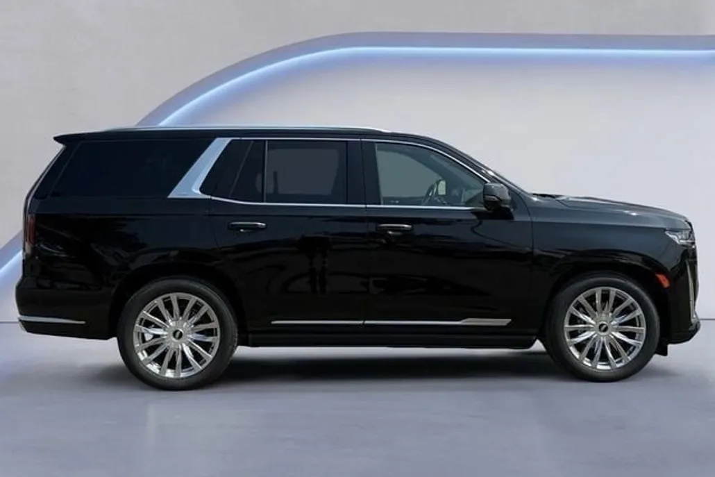 2022 Cadillac Escalade Premium Luxury photo 1