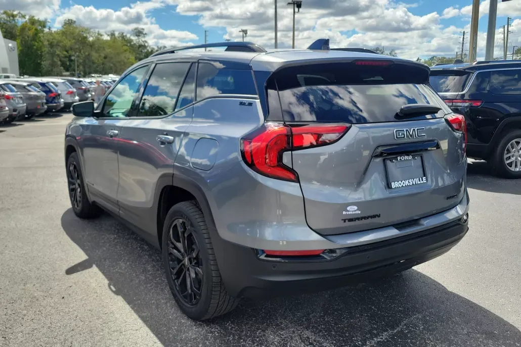2021 Gmc Terrain SLE photo 1