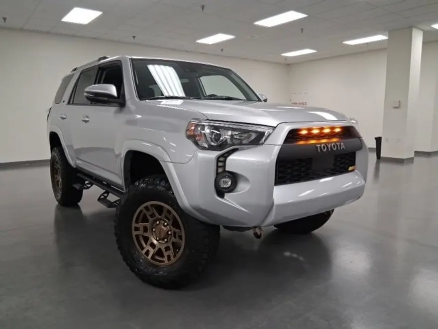 2022 Toyota 4Runner SR5 Premium photo 1