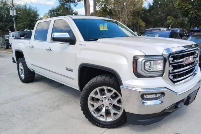 2018 Gmc Sierra SLT photo 1