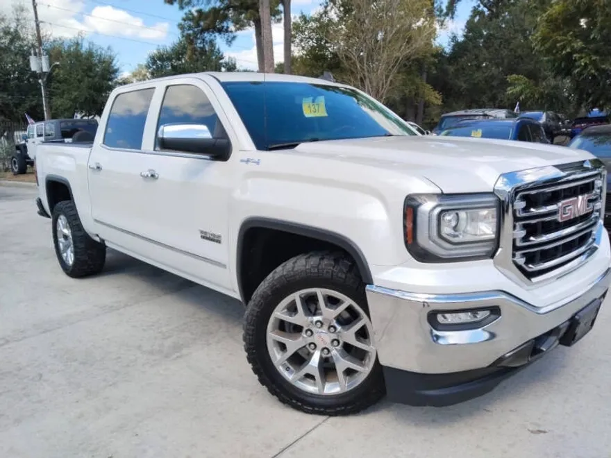 2018 Gmc Sierra SLT photo 1