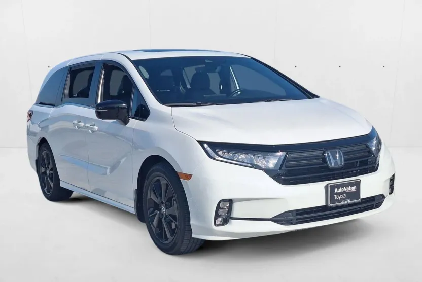 2023 Honda Odyssey Sport photo 1