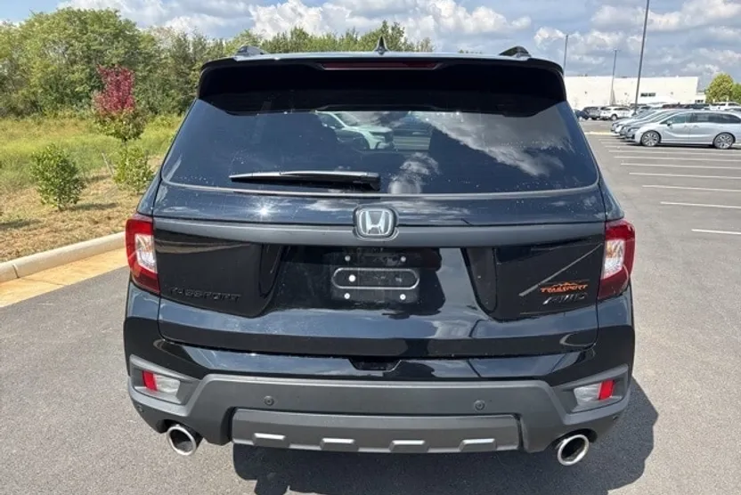 2023 Honda Passport TrailSport photo 1