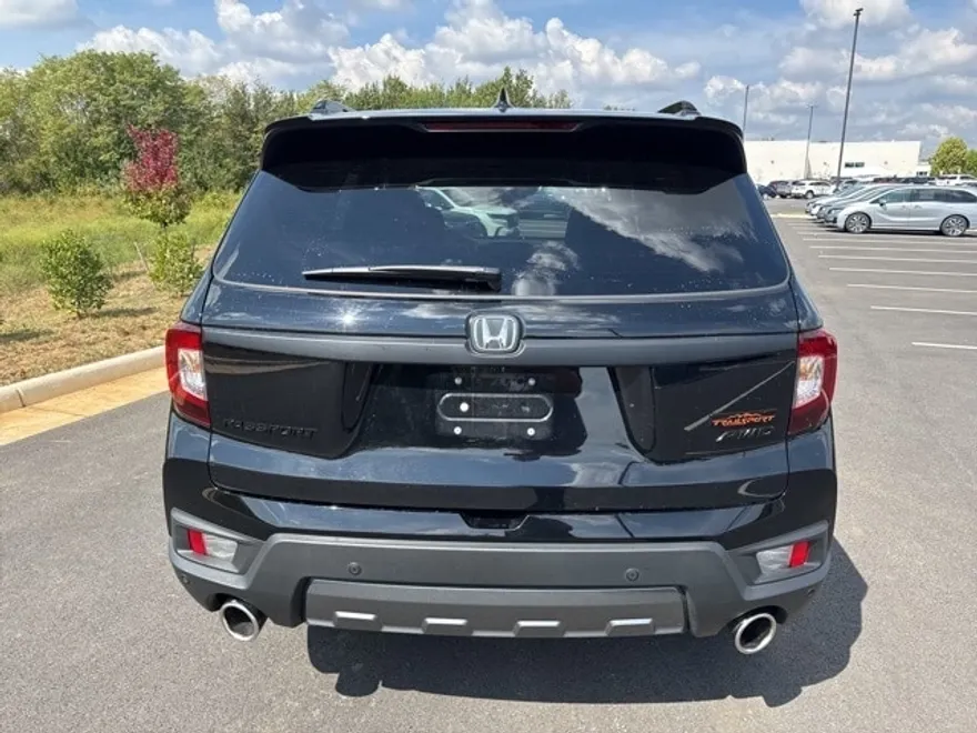 2023 Honda Passport TrailSport photo 1