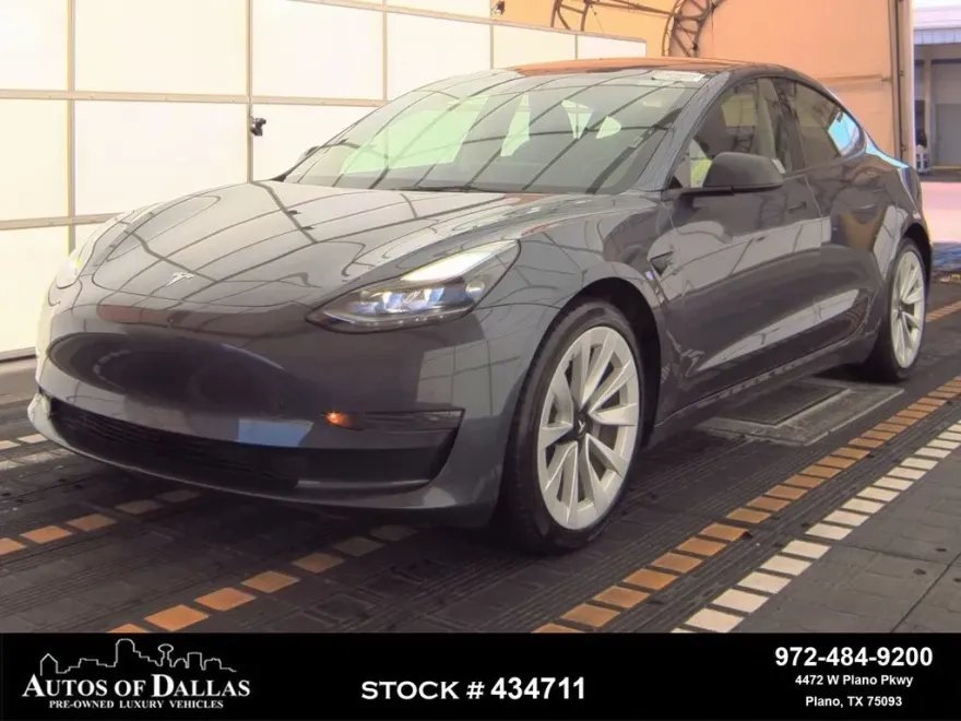 2023 Tesla Model 3 photo 1