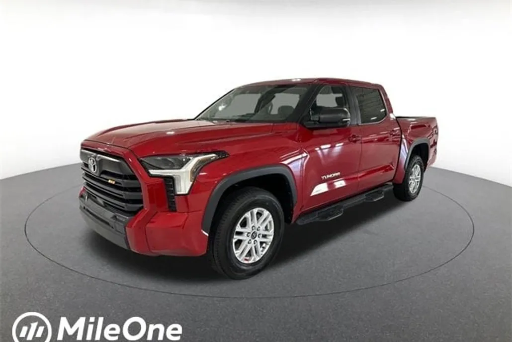 2024 Toyota Tundra SR5 photo 1