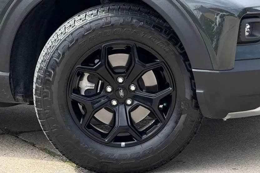 2023 Ford Explorer Timberline photo 1