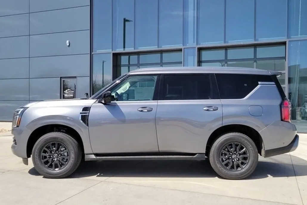 2025 Nissan Armada SV photo 1