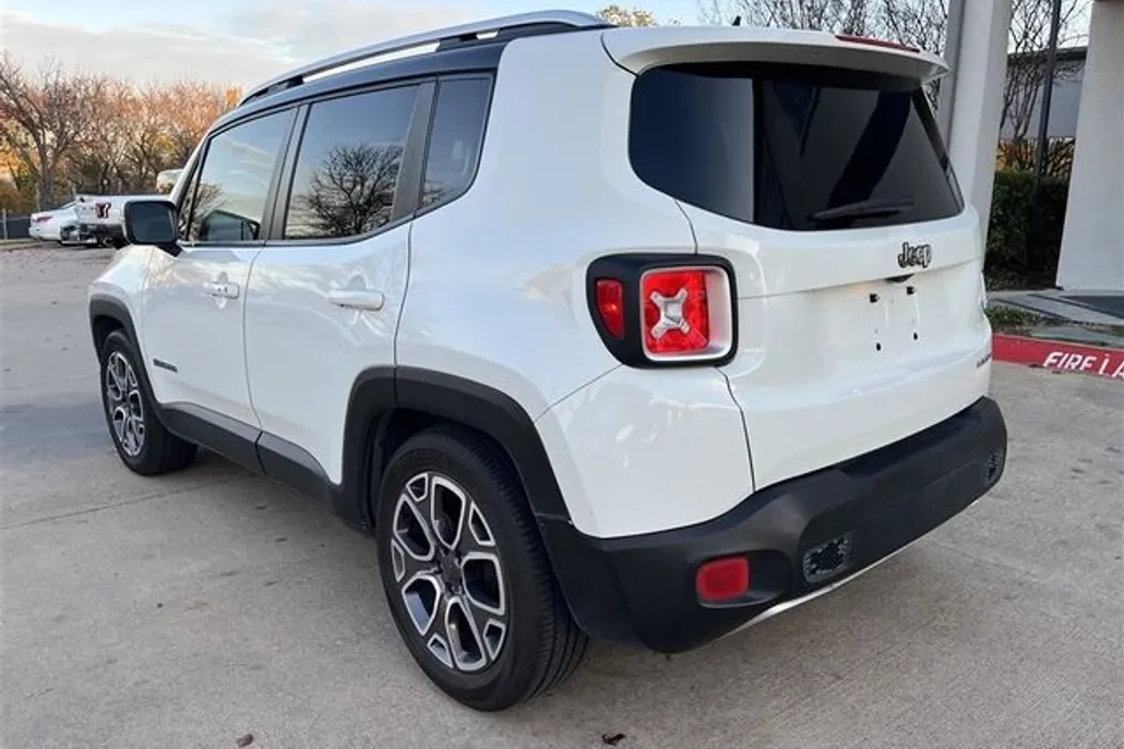 2017 Jeep Renegade Limited photo 1