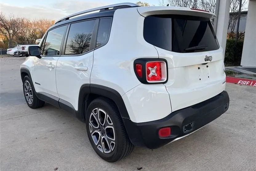 2017 Jeep Renegade Limited photo 1
