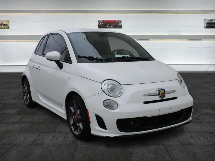 2013 Fiat 500 Abarth photo 1