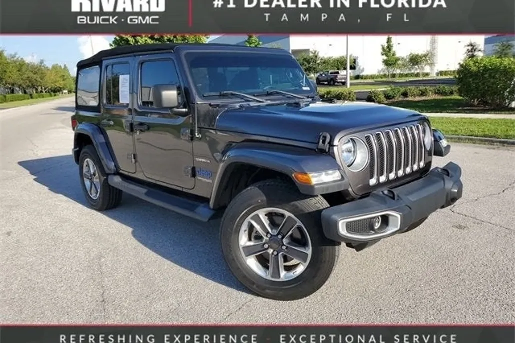 2019 Jeep Wrangler Unlimited Sahara photo 1