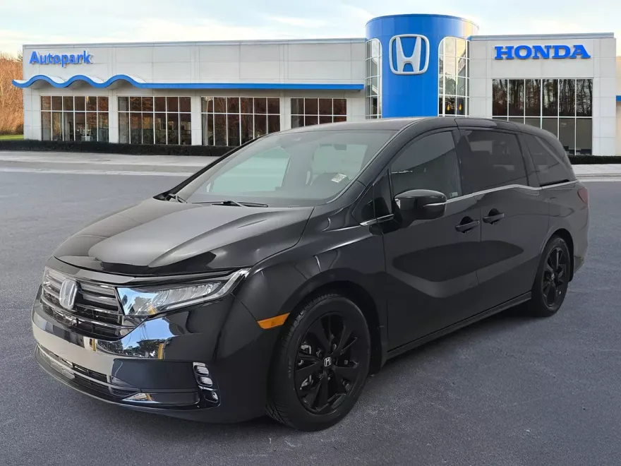 2023 Honda Odyssey Sport photo 1