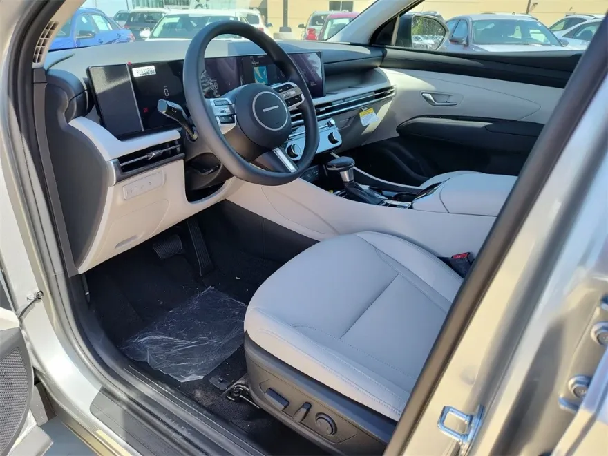 2026 Hyundai Tucson SEL photo 1