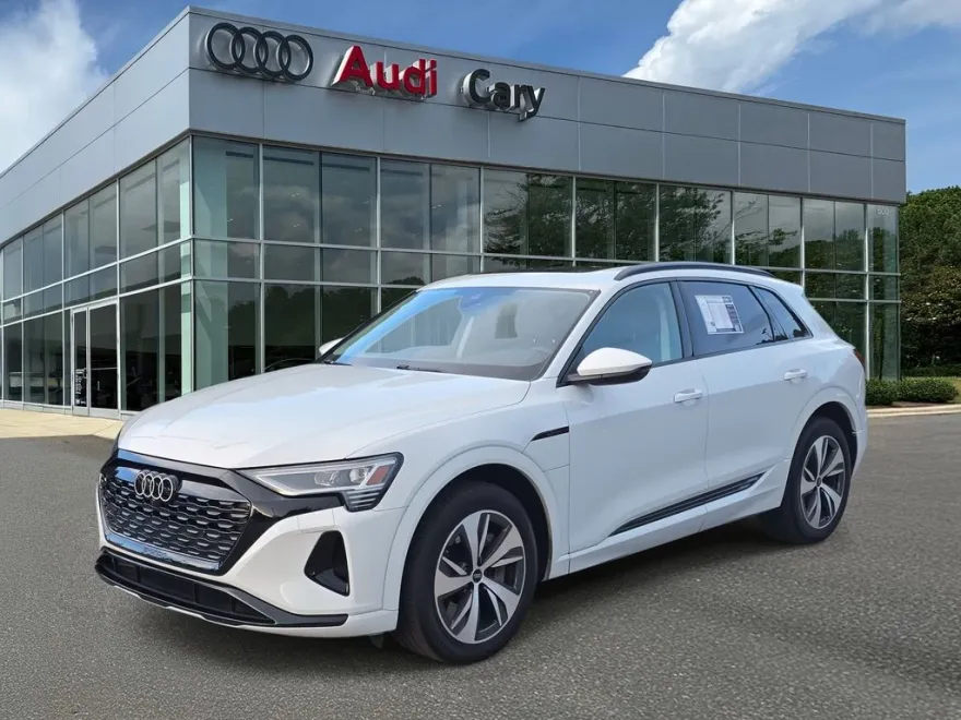 2024 Audi Q8 E-tron Premium photo 1