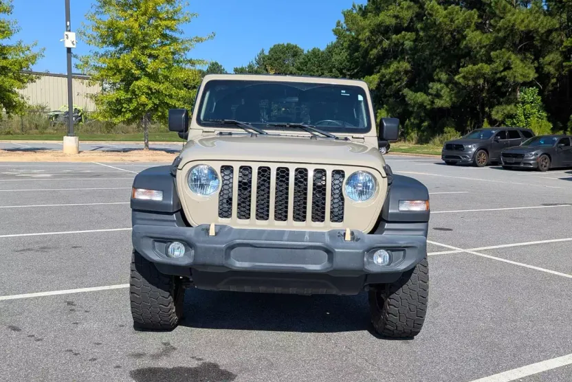 2020 Jeep Gladiator Sport photo 1