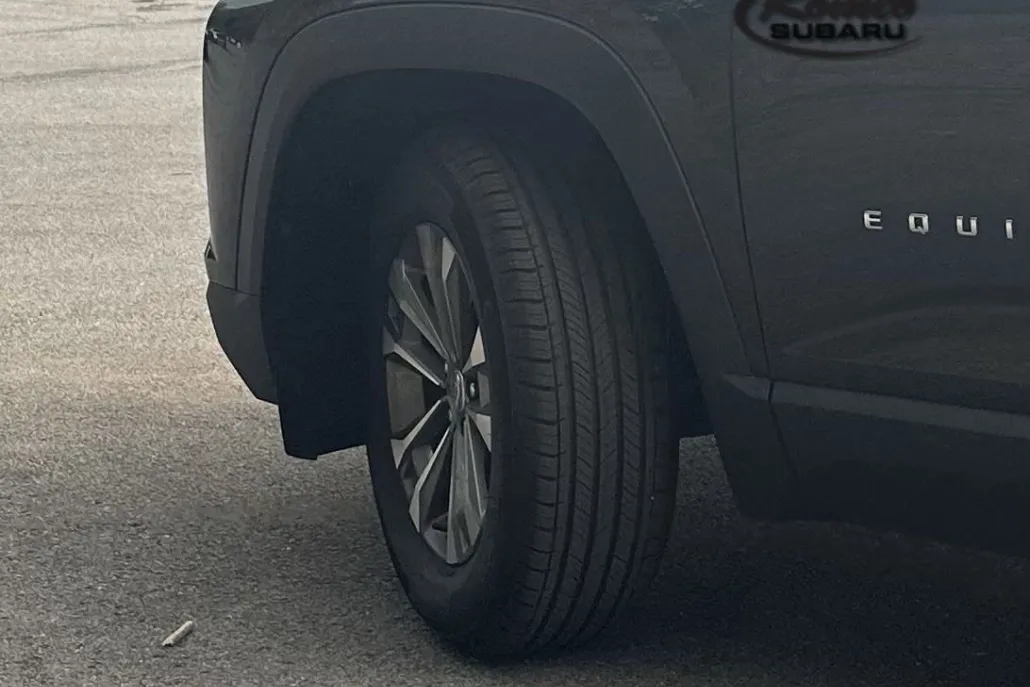 2025 Chevrolet Equinox LT photo 1