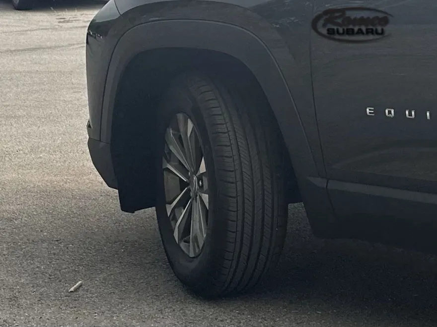 2025 Chevrolet Equinox LT photo 1