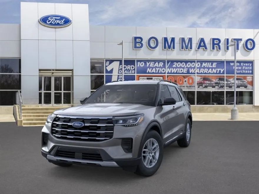 2025 Ford Explorer photo 1