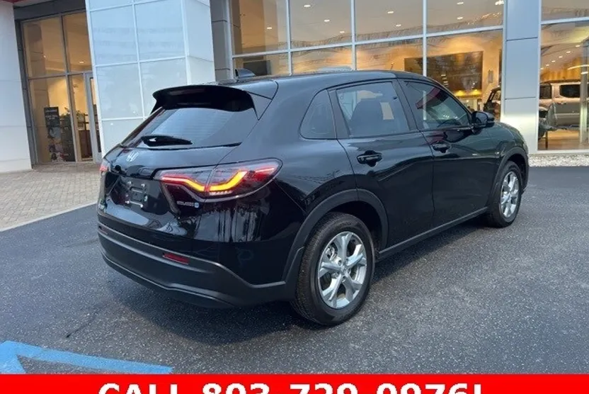 2023 Honda HR-V LX 2WD photo 1