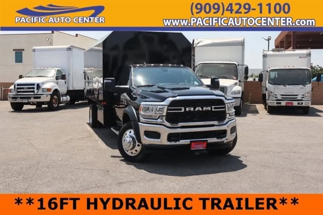 2023 Ram 5500 photo 1