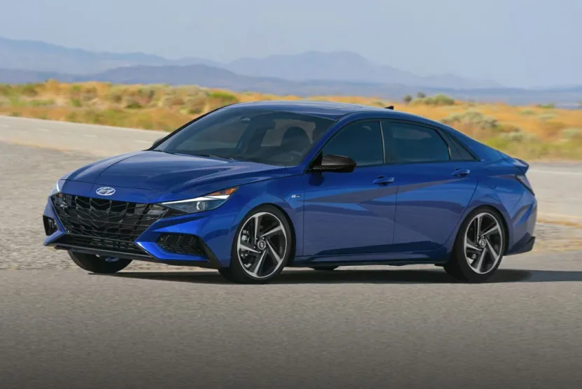 2022 Hyundai Elantra N Line photo 1