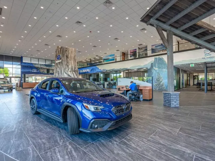 2022 Subaru Forester Touring photo 1