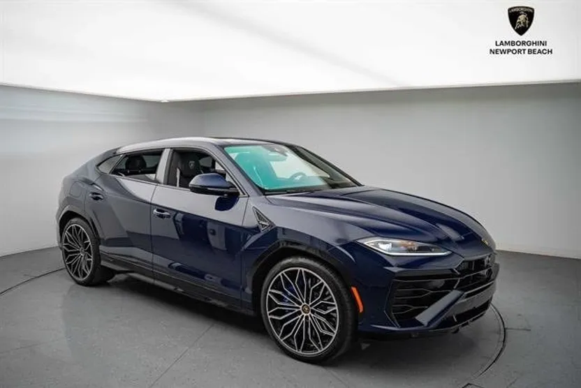 2025 Lamborghini Urus SE photo 1