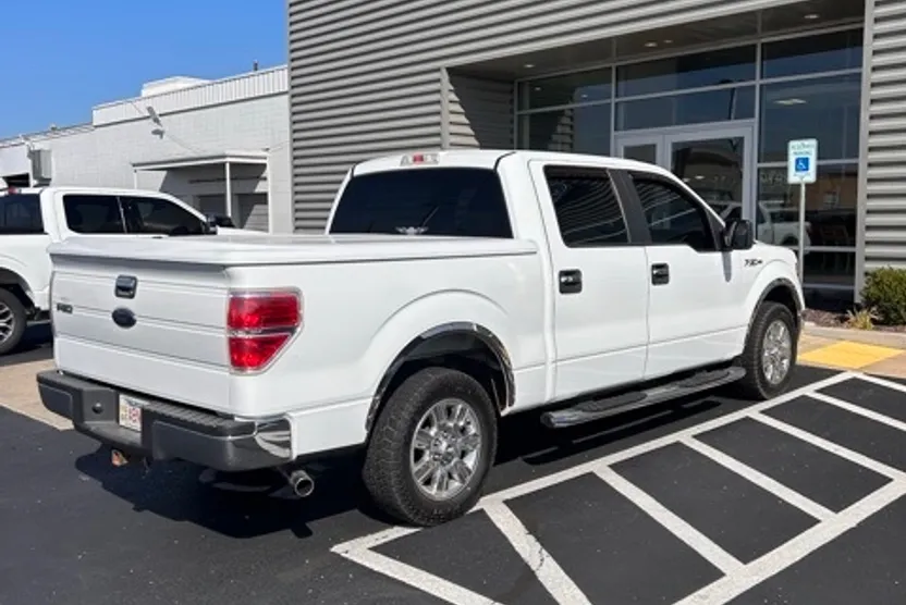 2009 Ford F-150 XL photo 1