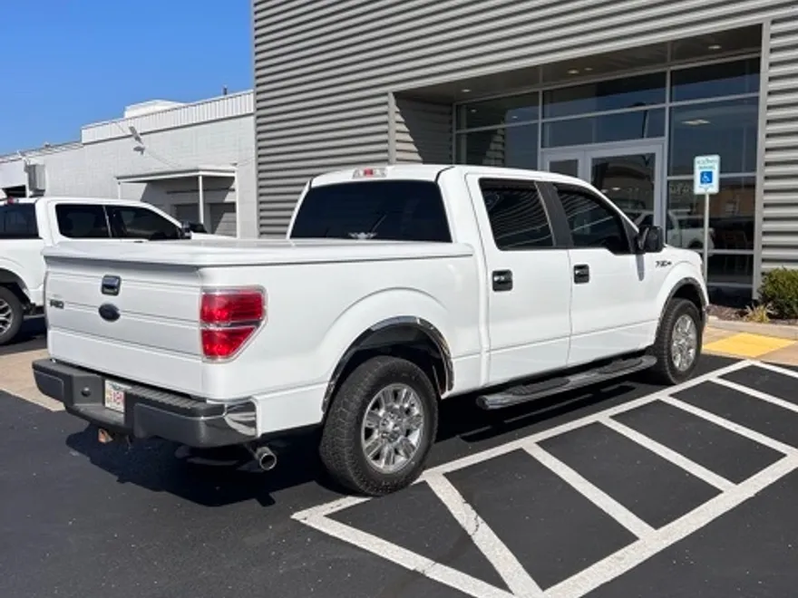 2009 Ford F-150 XL photo 1