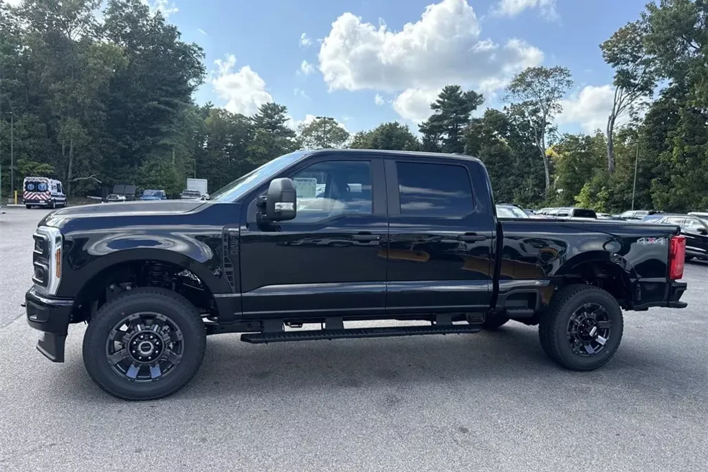 2026 Ford F-350 XL photo 1