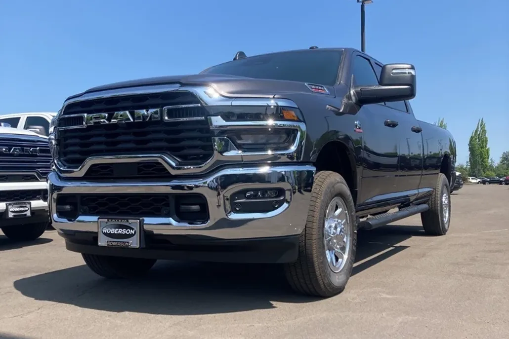 2025 Ram 3500 Tradesman photo 1