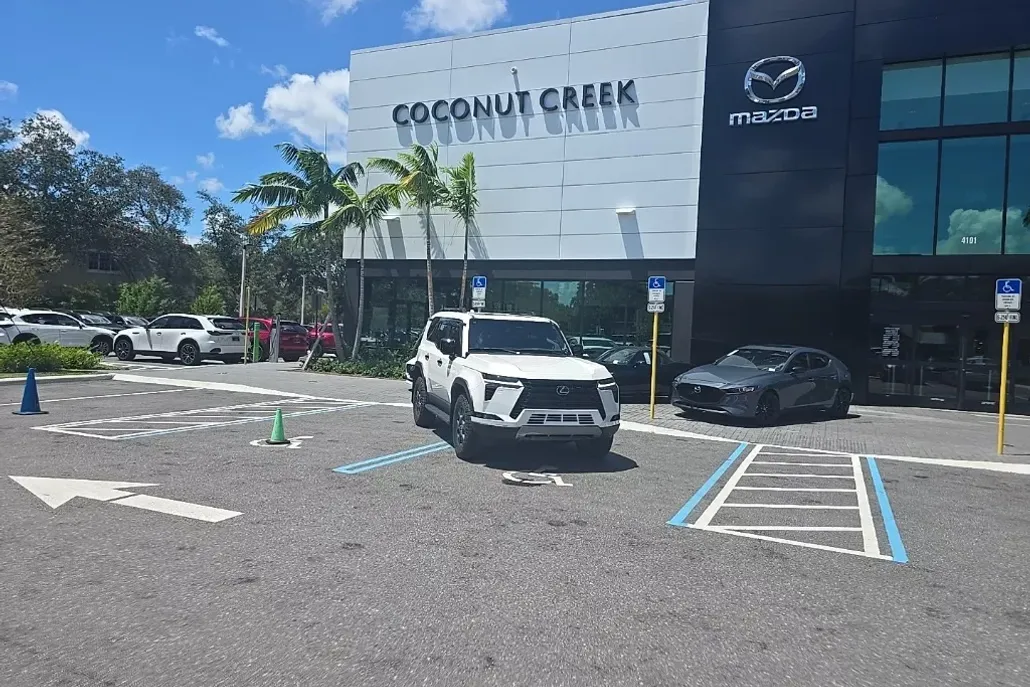 2024 Lexus GX 550 Overtrail photo 1