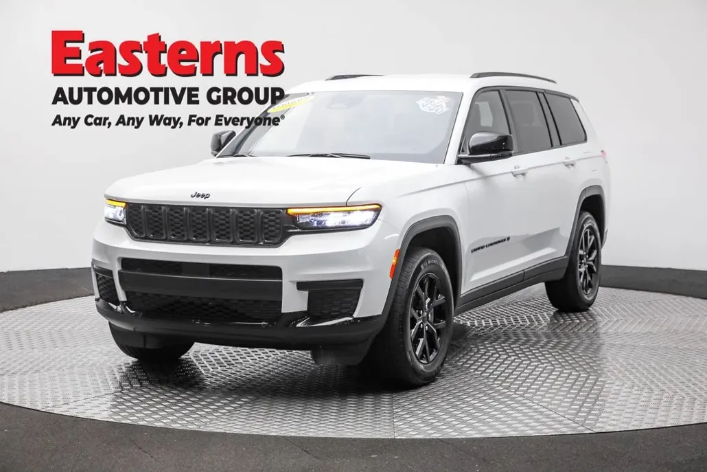 2024 Jeep Grand Cherokee Altitude photo 1