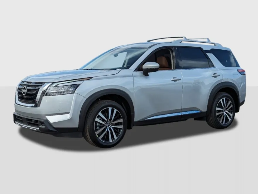 2025 Nissan Pathfinder Platinum photo 1