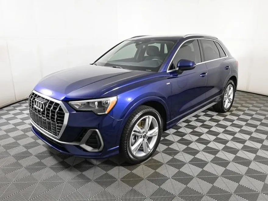 2021 Audi Q3 Premium S line photo 1